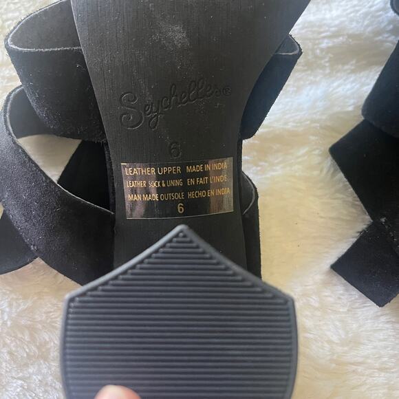 Seychelles Antique Strappy heeled sandal black suede - Picture 6 of 9